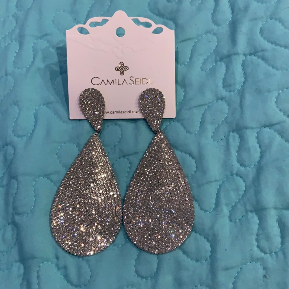 Earings